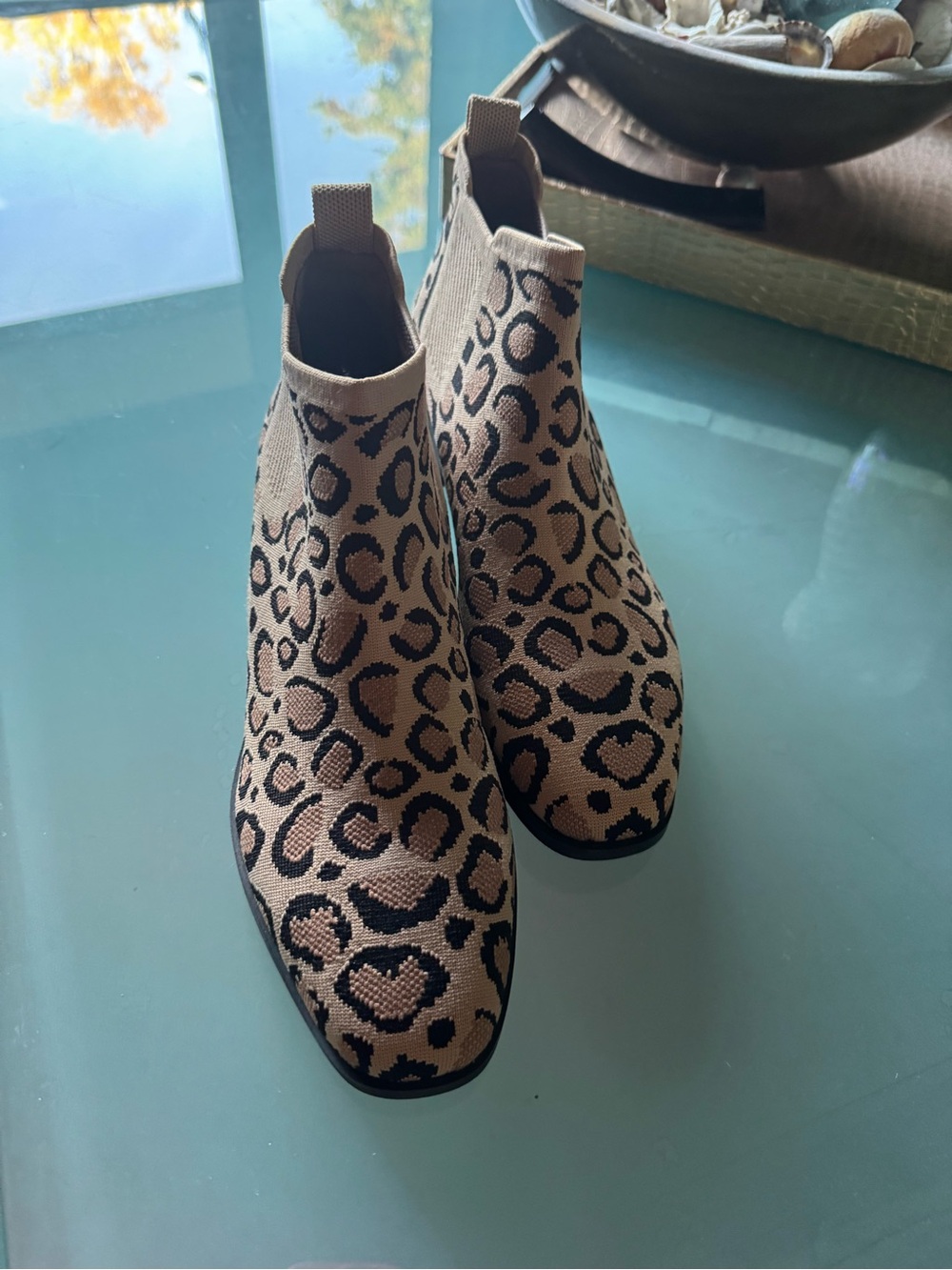 Vivaia Leopard Print Chelsea Booties - Tan/Black size 41